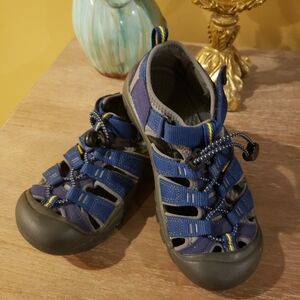 Keen Kids Navy Waterproof Adventure Sandals (SZ 3)